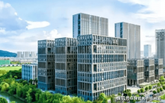 连连空间采纳“自管+专业协做”的运营策略：根